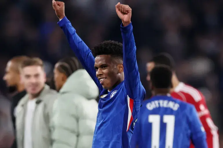 Chelsea Edge Liverpool 2–1 in Dramatic Premier League Clash at Stamford Bridge